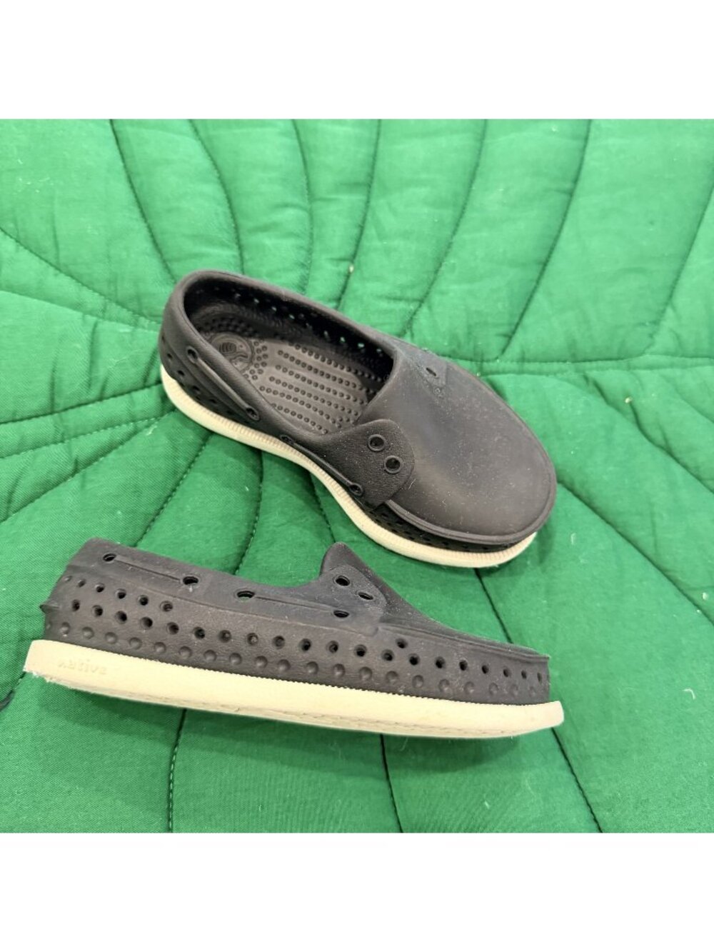 Native Shoes Howard Toddler 7 Black Slip On Boat Shoes Loafers Water Shoes
